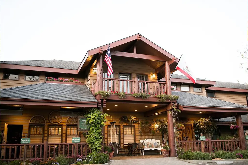 Cambria Pines Lodge
